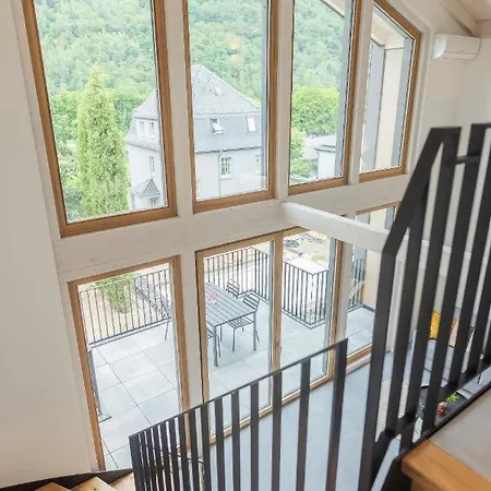 Ferienhaus Mosellodge Enkirch Exterior photo