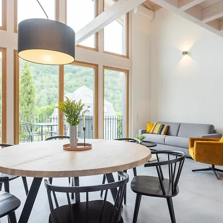 Ferienhaus Mosellodge Enkirch Exterior photo